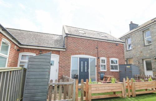 Pine Cottage - Photo 2