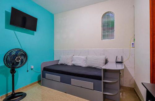 Casa c Wi-fi e garagem a 5 min do centro - Foto 1