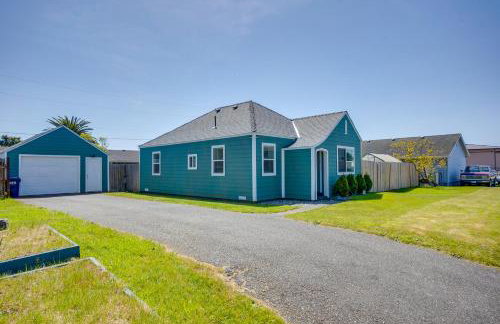 Walk to Gold Beach Charming Cottage with Yard! - Foto 25