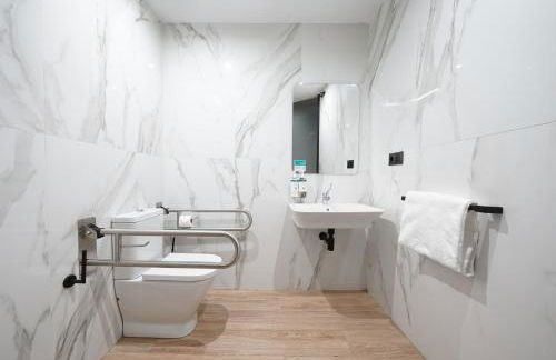 Numa Madrid Goya - Photo 90