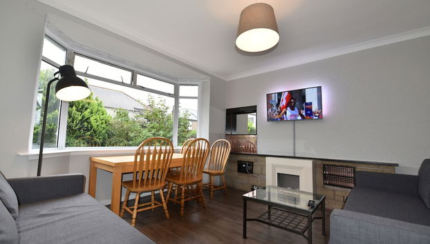 Sighthill 3 Bedrooms with Private Garden - Photo 2, Primary image