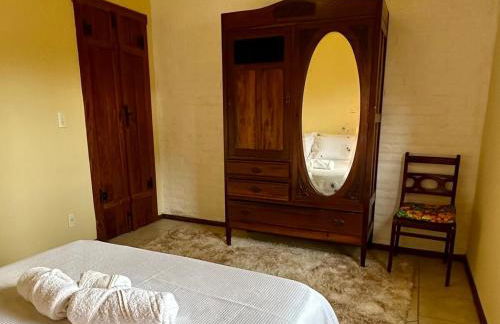 Casa Rústica - 3 vagas de garagem - Pet Friendly com vista para Serra de São José - até 8 hóspedes - Foto 64