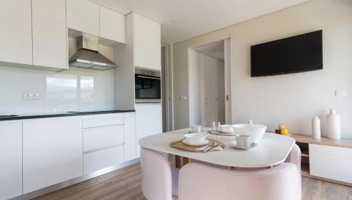 Vila Vicente Jacuzzi, Sauna and Parking - Photo 2