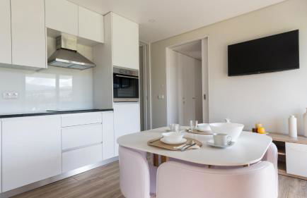 Vila Vicente Jacuzzi, Sauna and Parking - Photo 2