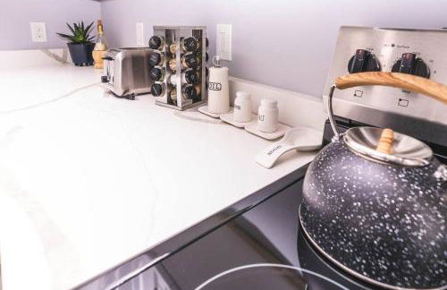 2023 Built! FineArt, Putt-Putt, Hammock, Backyard, Pet and Kid friendly - Photo 14