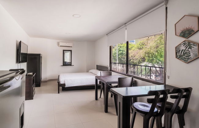 Aparta Hotel Roca Marina - Photo 9