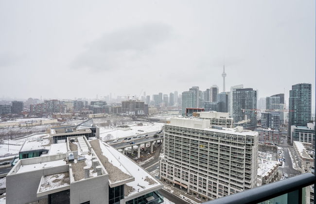 Aaira Suites at Fort York - Foto 23