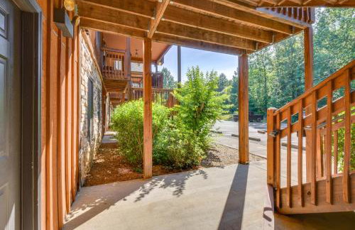 Scenic Outdoor Space Lake Keowee Retreat! - Foto 24