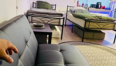 Sky Studio Apartment 1,5 Zimmer für 4 Leute Zentral 35qm S-Bahn Mercedes Benz - Foto 4