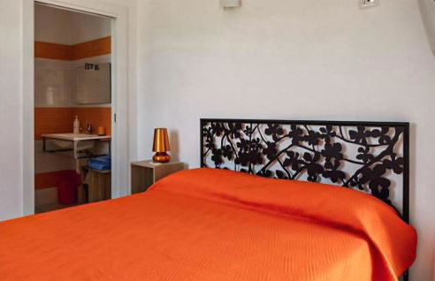 Pet Friendly Home In San Pancrazio Salentin With Private Swimming Pool, Can Be Inside Or Outside - Foto 18