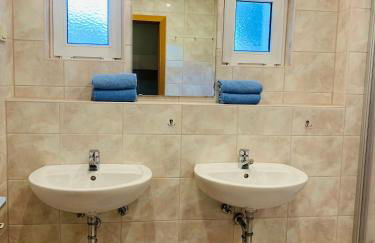 Ferienhaus Baude Steinheid am Rennsteig mit 2 Schlafzimmern max 12 Personen - Foto 17