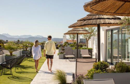 Apartamentos Martalia Arenal - Photo 3