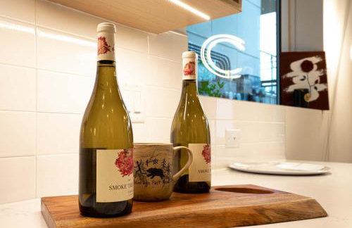 Luxe Central Home with Views & Rooftop - Foto 5