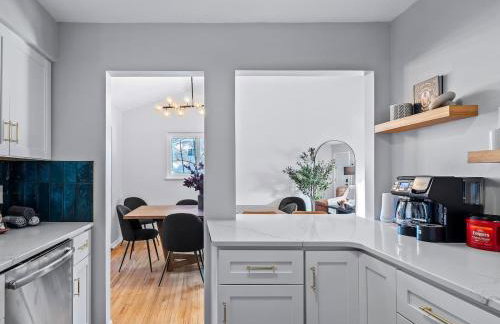 Hot Tub, Game Room, 4 Bedrooms, Gorgeous Remodel - Foto 19