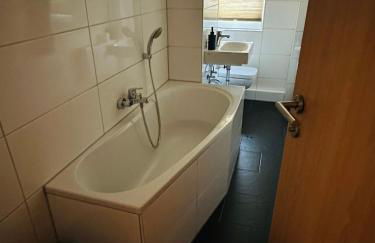 Apartment mit Balkon kurz vor Magdeburg - Foto 9