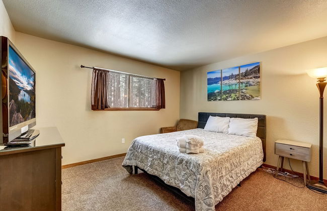 Cold Creek Chalet - Hot tub & Movie Room - Foto 3