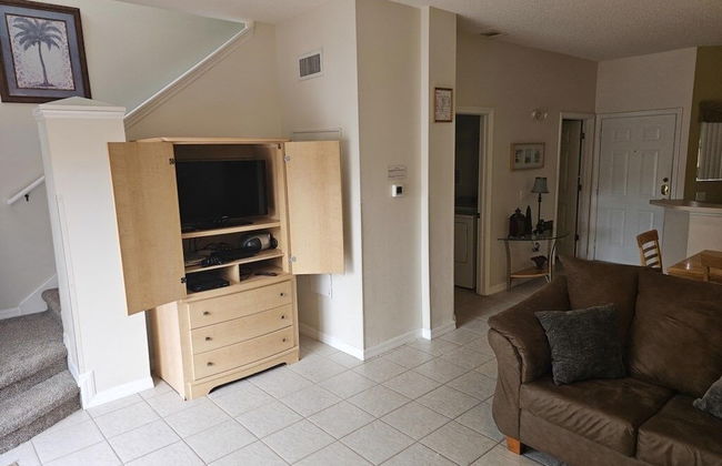 3br, 2.5ba Townhome W/ Lake View, Sunny Rear Yard 3 Bedroom Townhouse by RedAwning - Foto 8