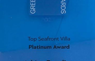 Seafront Ravdoucha Epavlis Athina Villa - Pool, Gym, Sauna, Private Parking, WiFi - Photo 6