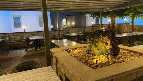 LIGHTPLACE • Große Unterkunft • 3 Schlafzimmer • Boxspring • Smart TV • Biergarten • Restaurant - Foto 4