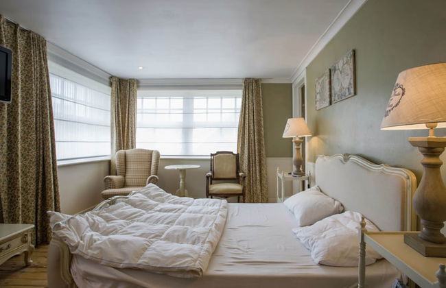 Beautiful Villa Near the Sea - Photo 10