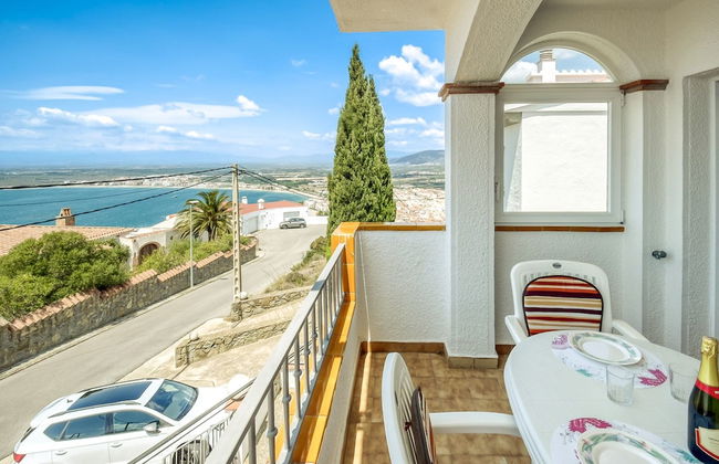 Apartment in Roses Near Cap de Creus - Photo 14