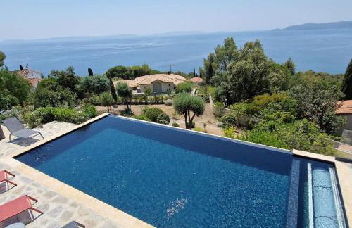 Splendide villa vue mer 180° à 500 m de la plage - Foto 24