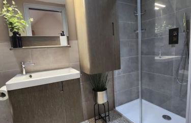 Luxury 1 Bed Coach House - Foto 37