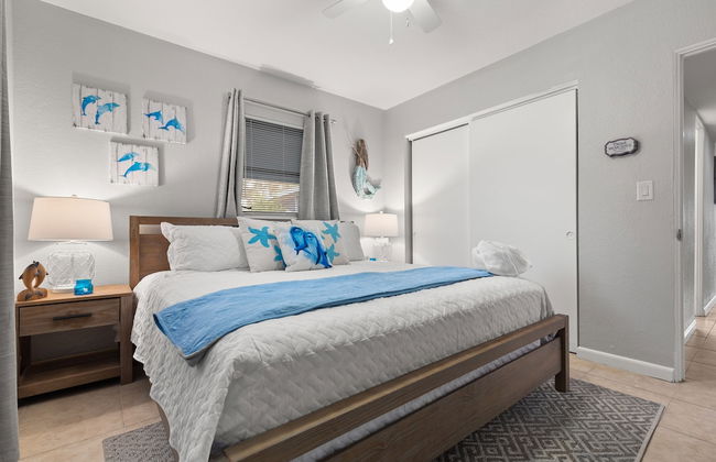 11350 Central Oasis 4BR Pool Home - Photo 4