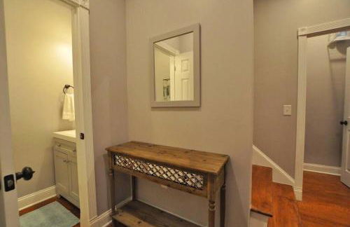Housepitality - Franklinton Farmhouse- 4 Bedrooms - Foto 22