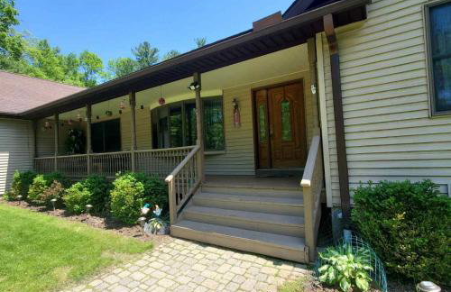 Spacious House with a Pool - Foto 32
