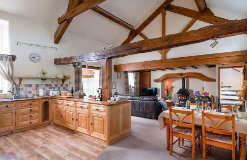 PLAS IWRWG GRANARY - Stunning Barn Conversion based in North Wales - Photo 37