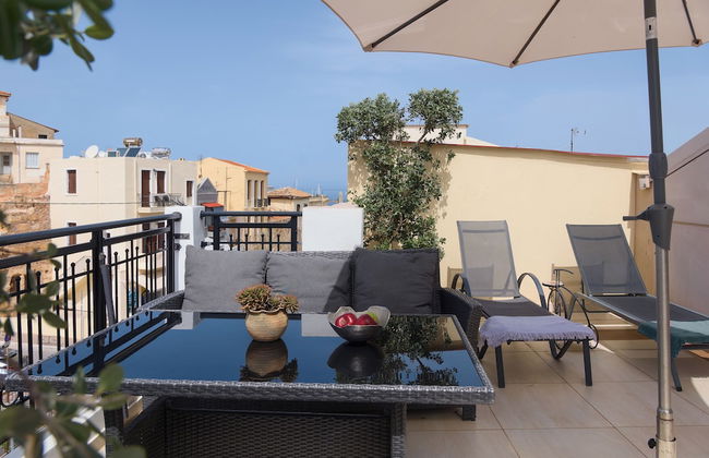 Nival Luxury Suites - Photo 40