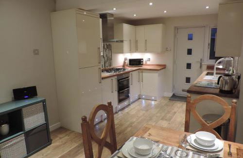 4 Bed Farnborough Air Accommodation - Foto 14