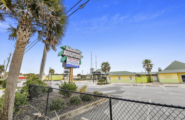 2340 Grand Oaks Ln 2 Bedroom Home by RedAwning - Foto 17