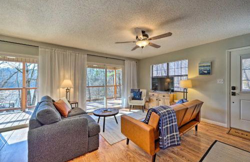 Cozy Beaver Lake Cabin with Waterfront View and Kayaks - Foto 2