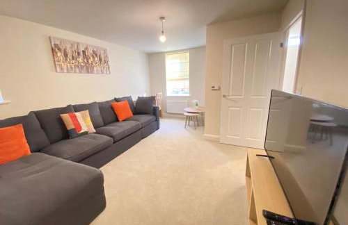 Brand New Stylish 3 Bed House - Foto 1