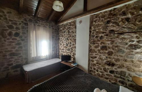 Andromahi Stone House - Photo 16
