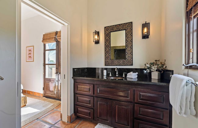 Luxe 7bdr Oasis w/ Pool, Putting Green, Game Room Villa Del Gallo by Avantstay - Foto 54