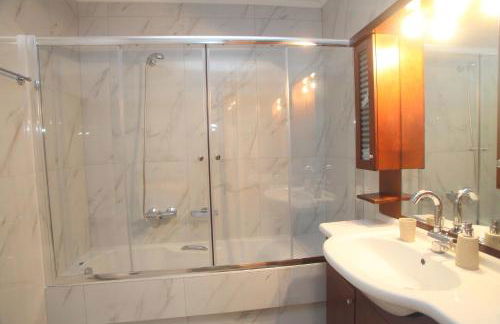 Pirofani Villa Apartments - Photo 15