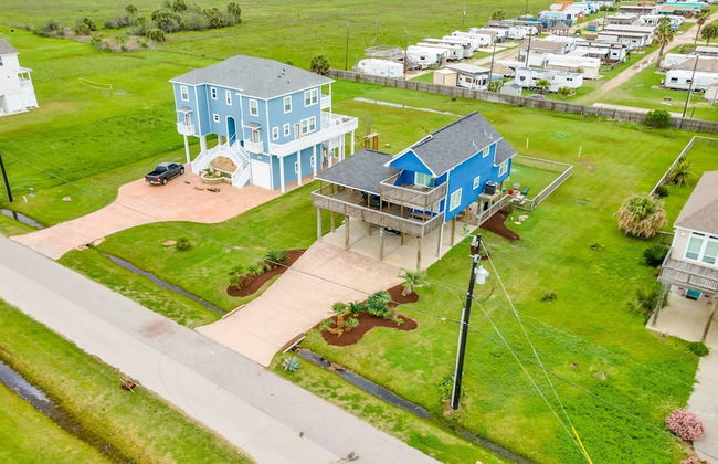 Backyard Oasis Hot Tub and 2 Shaded Decks - Foto 51