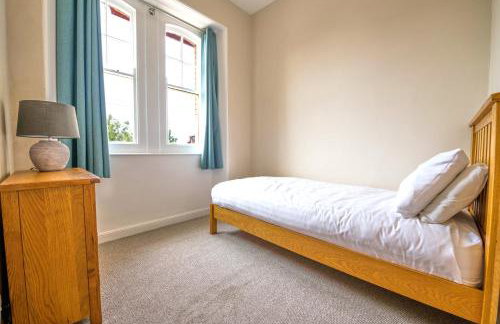 Towennan - four bedroomed apartment in quiet seaside village. - Foto 11