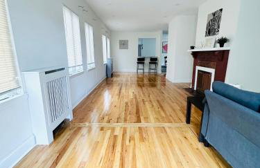 Comfortable 4-BR Family Home with Ample Parking - Foto 26