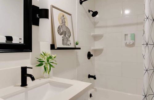 Sophisticated Long Beach Suite with Patio Dining and Parking NRP21-00185 - Foto 7