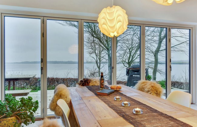 "Lika" - 25m to the fjord - Foto 1