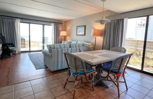 Villa A-1 Ground Floor Beach Front w Pool - Foto 6