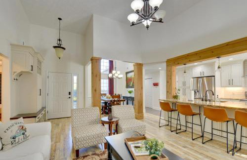 Spacious Winder Getaway with Hot Tub and Game Room! - Foto 5