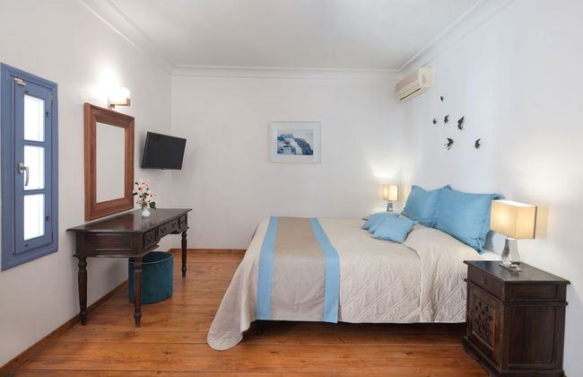 Meltemi Suites - Photo 8