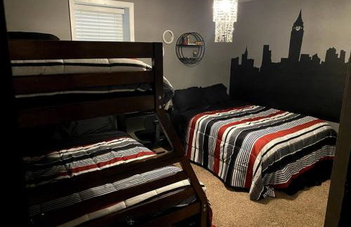 4 Bedroom/2 Bath Home 20 Acres of Woods - Hot Tub - Foto 15