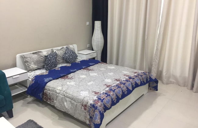 Unique And Stylish Furnished Studio With Pool - Photo 1