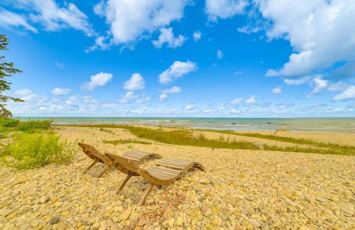 1 Mi to Dtwn! Lakefront Earl Young Charlevoix Home - Foto 28